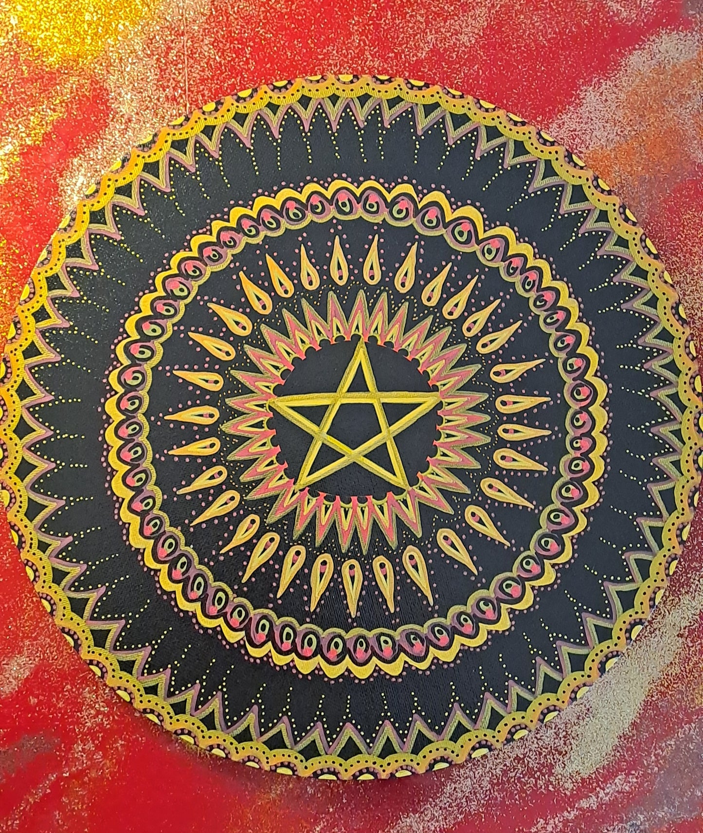 Pentacle- DISPONIBLE POUR EXPO et VENTE .Peinture acrylique originale et unique de 30cm avec mantra au dos