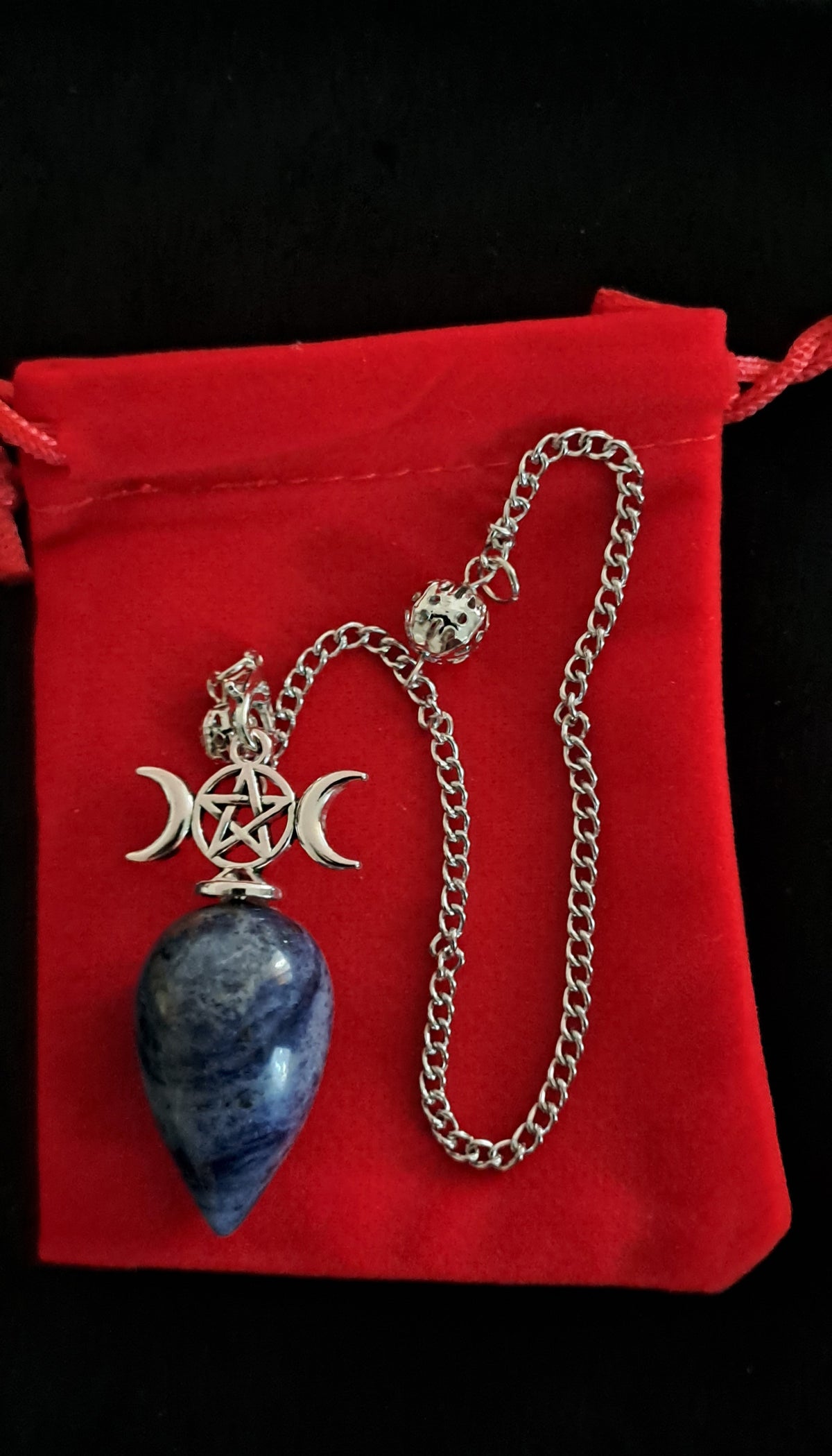 Pendule Sodalite Triple Lune et réponse à une question
